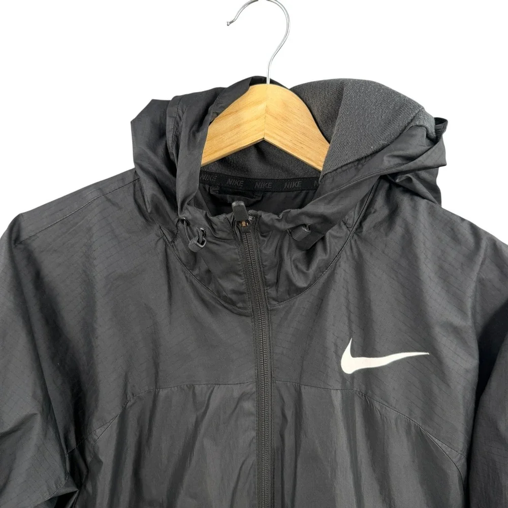Nike windrunner jacket